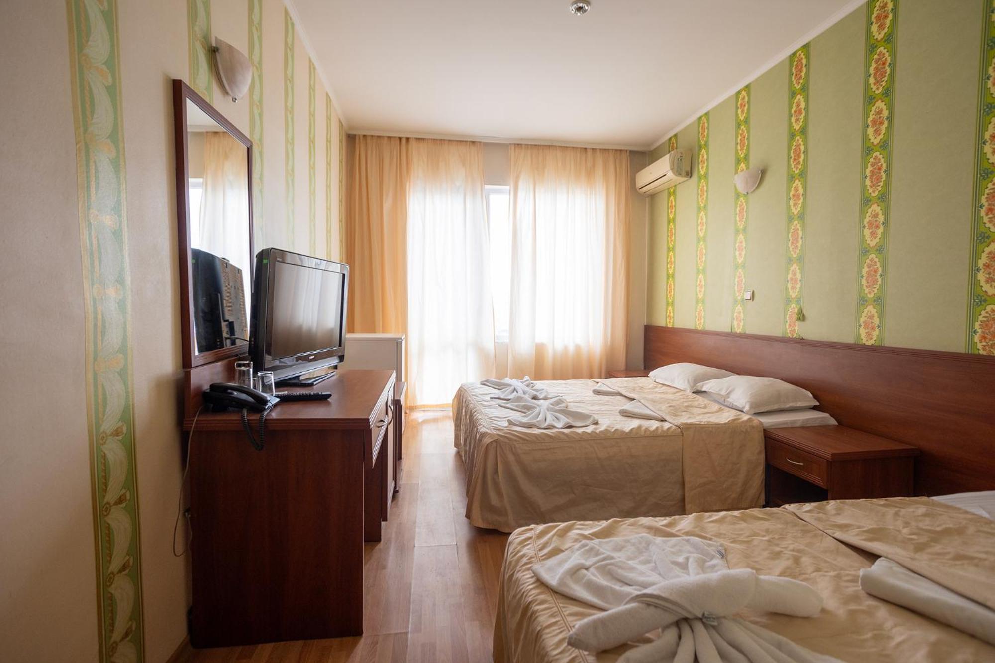 Lotos Hotel Bałczik Zewnętrze zdjęcie