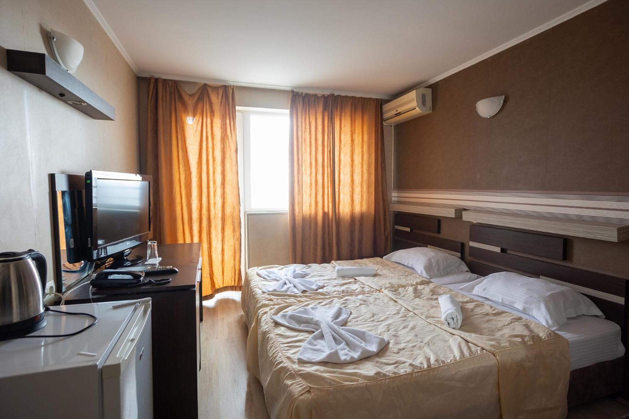 Lotos Hotel Bałczik Zewnętrze zdjęcie