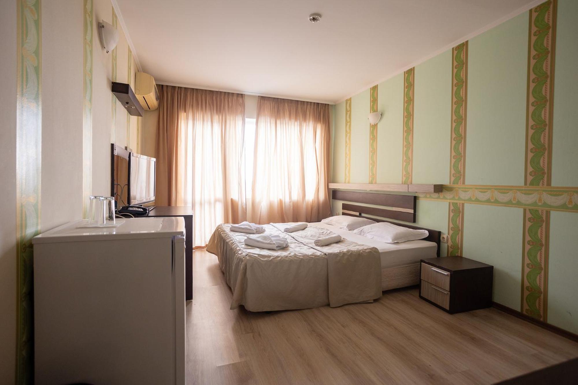 Lotos Hotel Bałczik Zewnętrze zdjęcie