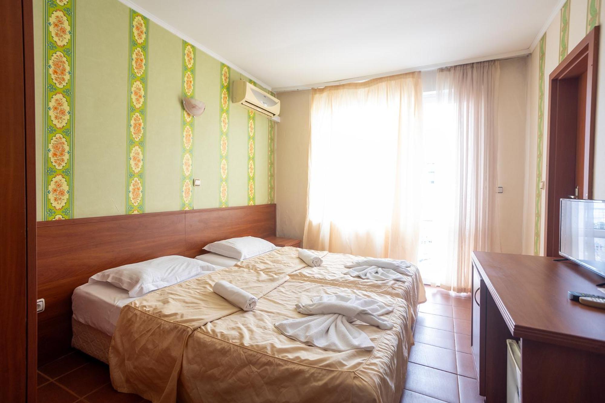 Lotos Hotel Bałczik Zewnętrze zdjęcie