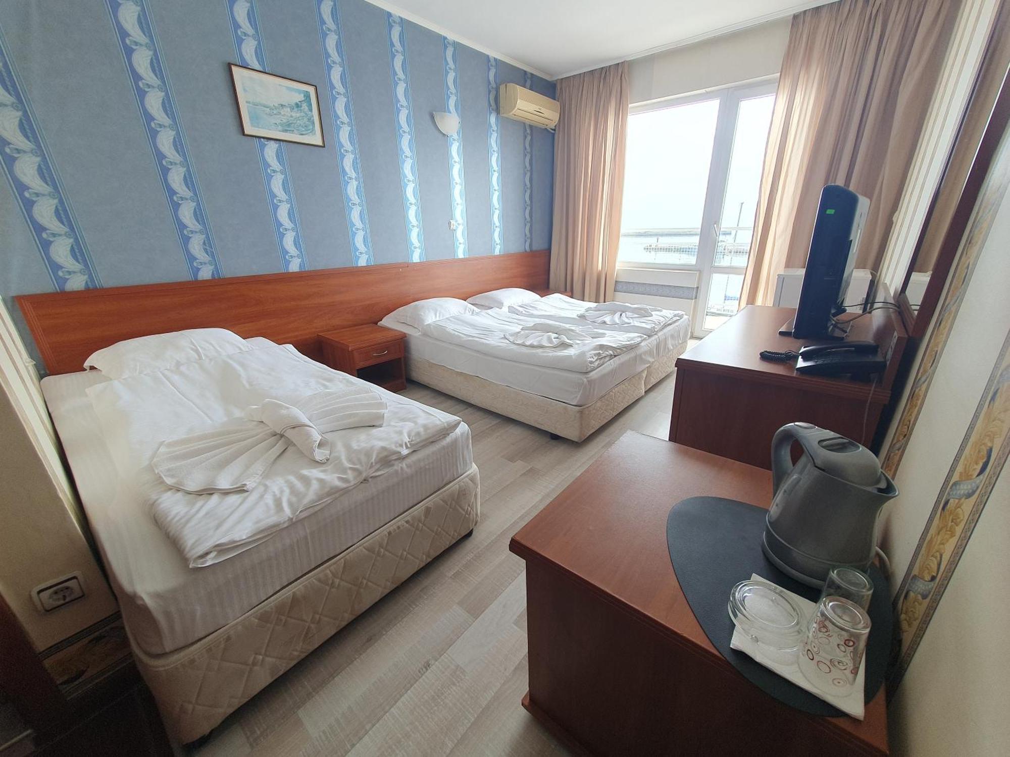 Lotos Hotel Bałczik Zewnętrze zdjęcie