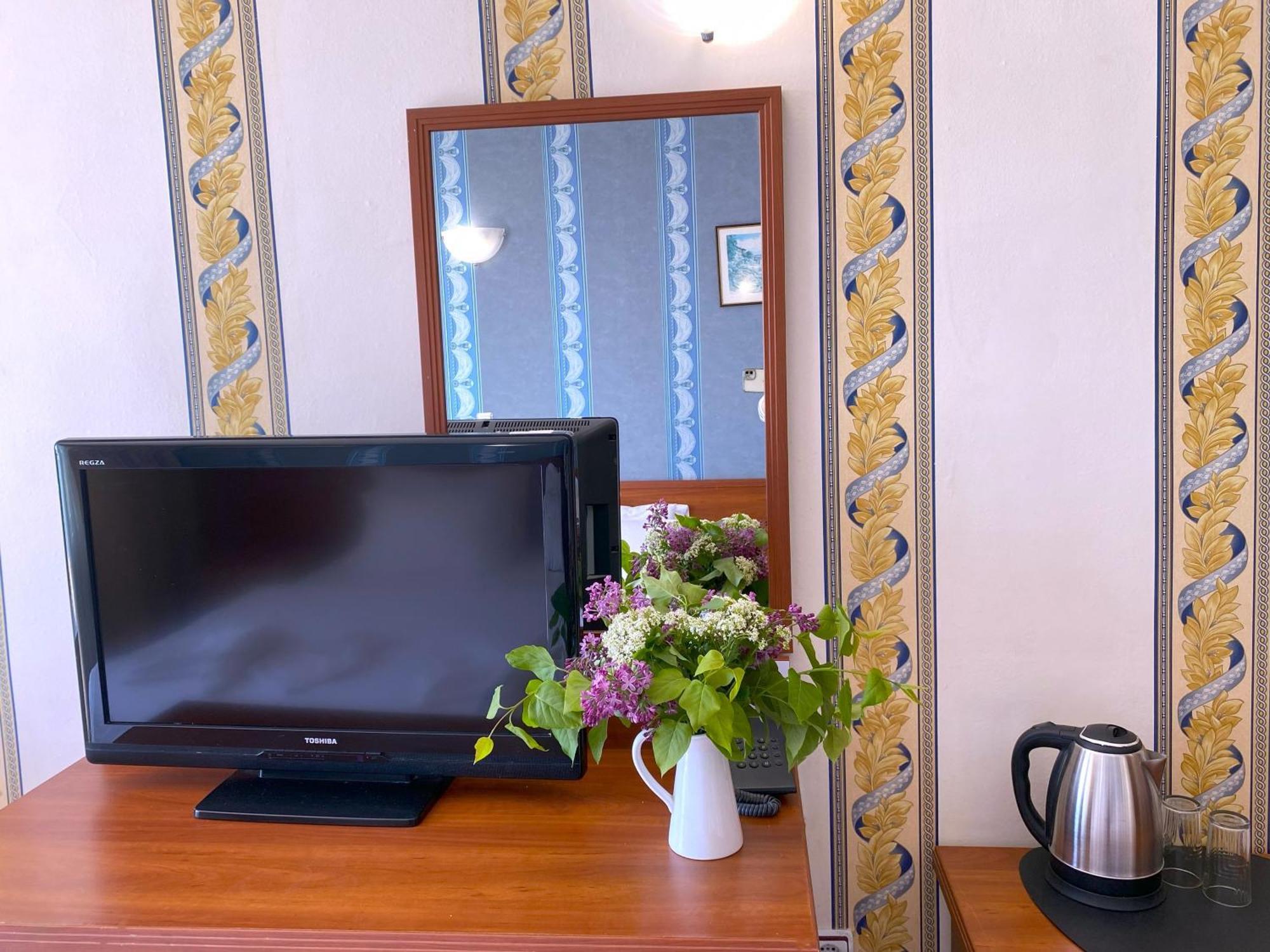 Lotos Hotel Bałczik Zewnętrze zdjęcie