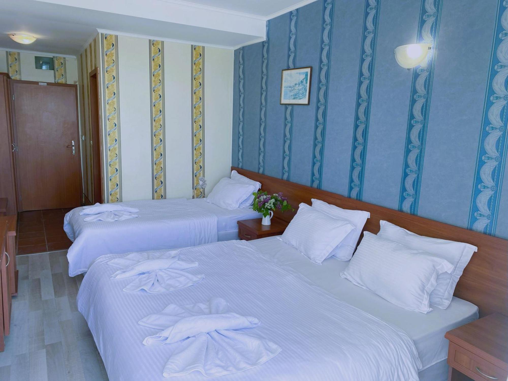 Lotos Hotel Bałczik Zewnętrze zdjęcie