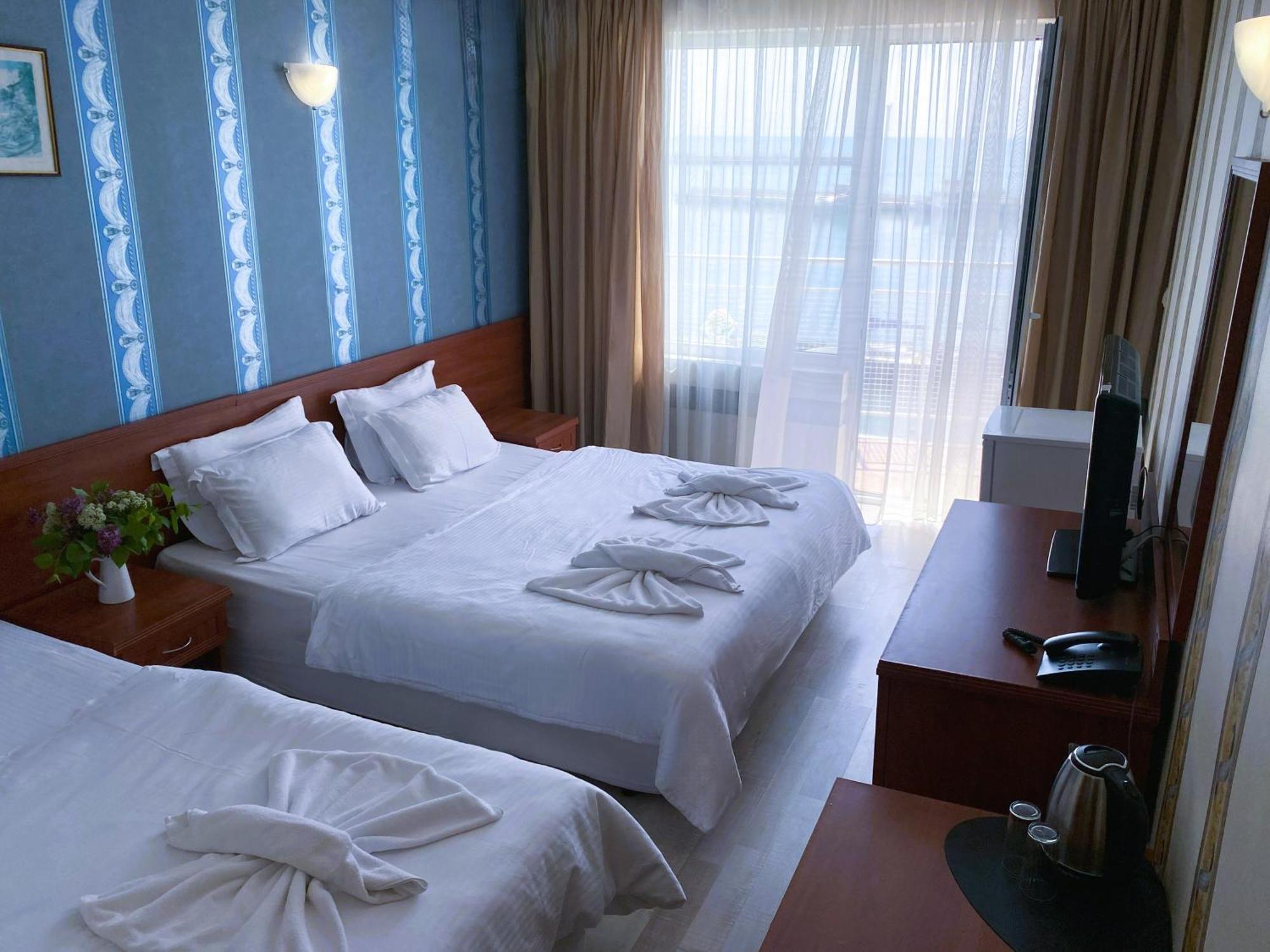 Lotos Hotel Bałczik Zewnętrze zdjęcie